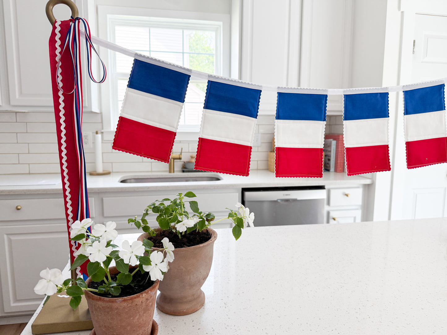International Garland